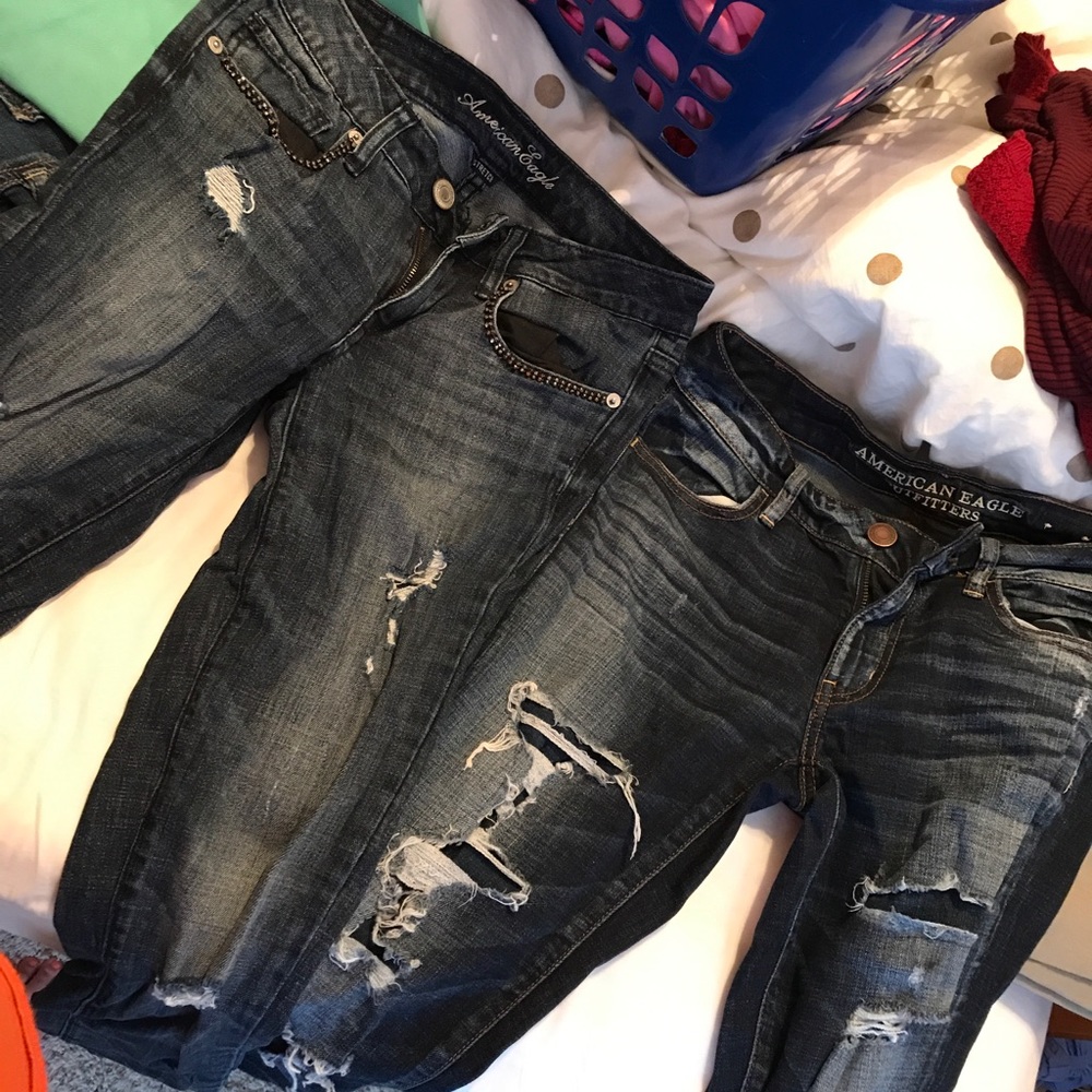 American Eagle ripped dark wash jeans